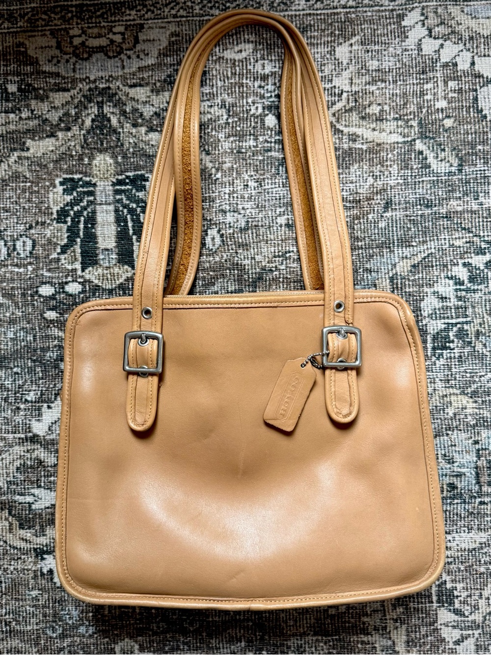VINTAGE COACH LEGACY in camel